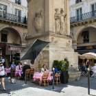 El convenio suscrito prevé la gratuidad del visado de vacaciones y empleo para los jóvenes de ambos países.