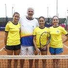 Camila Romero, Tania Andrade y Marie Elise Cazares forman parte de la selección femenina que estará capitaneada por Andrés Gómez. En la foto no constan Mell Reasco, ni Charlotte Paredes.