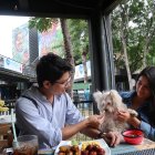 Guayarte. En esta plaza guayaquileña, hay locales que han acondicionado espacios internos y externos para  los animales de compañía.