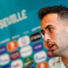 Sergio Busquets se pronunció acerca de lo dicho por el holandés, quien criticó fuertemente a su selección.