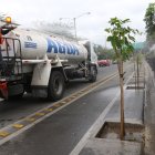 14-06-2021-Alex Lima-Av. Barcelona los huecos para los arboles no dejan maniobrar al ciclista