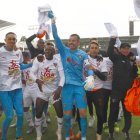 Un autogol amarillo a los 3 minutos fue suficiente para la fiesta de los Albos.