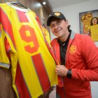 Figueroa es hincha a muerte de Aucas, equipo al que aportó con goles y garra, y ahora lo hace como DT de las formativas.