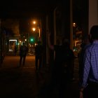 Las autoridades del Municipio de Guayaquil recorren el  centro de la urbe para ver los portales que están a oscuras.