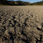 Fotografía del lecho seco del Lago Mendocino, el 22 de junio de 2021, en Ukiah (EE.UU.).