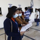 Varios profesionales están contentos por haber recibido su título, otros aún  esperan el documento.