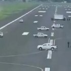 La pista fue bloqueda con vehículos de la ATM, la mañana del 18 de marzo de 2020, en plena emergencia sanitaria por la COVID-19.