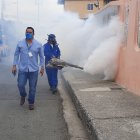Fumigación de viviendas en varios sectores de Guayaquil.