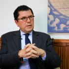 En la imagen, el embajador de Ecuador en Francia, Efraín Baus.