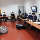 La primera suspensión se dio ante el pedido de la defensa de Daniel Salcedo Bonilla, quien solicitó la excusa de la jueza ponente Dora Vargas.