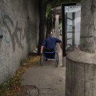 Hecho. Desplazarse en silla de ruedas implica sortear todo tipo de trabas.