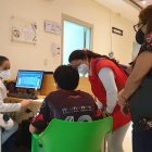 Las autoridades hacen los trámites para que los cinco niños estén en una casa de acogida.