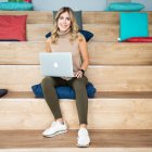 Vanessa tiene 30 años y vive en México.