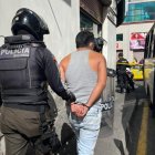 Arrestos. Durante los allanamientos del 7 de julio hubo detenciones y aprehensiones de al menos 21 personas.