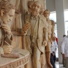 Insignia. Jaime Nebot, durante un recorrido de la obra de casi un millón de dólares, entre edificio y mano de obra.