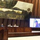 Comisión. Daniel Salcedo compareció desde la cárcel 4 de Quito. La Comisión de Fiscalización sesiona en el antiguo salón del Senado de la República.