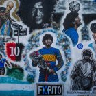 Fotografía de un mural dedicado a Diego A. Maradona en el barrio Lomas de Marilo, el 21 de julio de 2021 en la localidad de Bella Vista en la provincia de Buenos Aires.