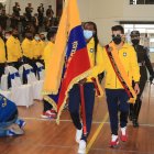 Kiara Rodríguez y Darwin Castro recibieron la Bandera de Ecuador. 


23 DE JULIO DEL 2021

. Angelo Chamba. (ag-extra ag-expreso ag-quito)