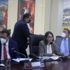 COE. La ministra de Salud, Ximena Garzón, dijo que las restricciones se combinan con medidas sanitarias.