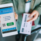 El Gobierno español no prevé poner en marcha un pasaporte covid, no por ahora.