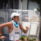 Pese a notorias molestias físicas, Claudio Villanueva terminó la competencia.