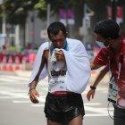 Claudio Villanueva, último en los 50 km de marcha, recibe elogios en Ecuador.