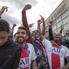 Messi, de 34 años y ganador de seis balones de oro, aterrizó esta tarde en el aeropuerto de Le Bourget en medio de una enorme expectación.