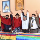 Reunión. Tras el anuncio, los dirigentes mantuvieron una reunión, a puerta cerrada, para tomar resoluciones.