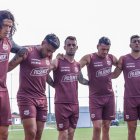 El equipo de Fabián Bustos entrenó ya en Brasil para afrontar el duelo de ida por cuartos de final.