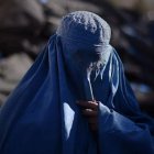 Durante 1996 y 2001, los talibanes impusieron una visión ultraortodoxa de la ley islámica a la mujeres.