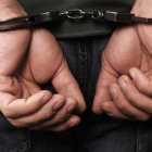 Un ecuatoriano y un colombiano fueron retenidos en Colombia por ser requeridos por la justicia española.