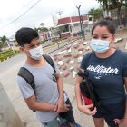 Daniela Marcillo, de la Beata Mercedes Molina, asegura que ella y su familia optan por encerrarse cuando escuchan disturbios en la ‘Peni’.