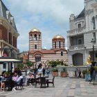 La georgiana y atractiva ciudad de Batumi, a orillas del mar Negro, se ha vuelto a llenar de turistas y por sus calles se escuchan frases en hebreo y turco, ruso, árabe y ucraniano, armenio y azerbaiyano.