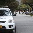 Acciones. El comité Los Ceibos trabaja en un proyecto para implementar otras medidas de seguridad, las cuales serán presentadas al Cabildo para su análisis y aprobación. 2. Identificación. En un trabajo con la Policía, el comité registró e identificó a los chamberos. Así lograron bajar el asalto a casas. 3. Callejón. Durante el día se parquean varios carros en este callejón. Pese a tener iluminación y cámara de seguridad, en ese lugar robaron un carro la semana pasada.