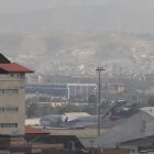 Vista de aviones militares en el Aropuerto Internacional Hamid Karzai, en Kabul, Afganistán, este 30 de agosto de 2021.