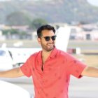 El artista ecuatoriano estuvo de paso por Guayaquil.