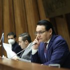 Presidente: Fernando Villavicencio al frente de la Comisión de Fiscalización.