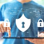 Entre reconocidas plataformas internacionales como Mercado Libre o Alibaba; Amazon Shopping o eBay; la uruguaya LlamaYa o la peruana Llamafood, aparecen las ecuatorianas SuperEasy y Tipti.