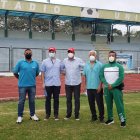 Carlos Martínez, por Extra; José Francisco Cevallos, organizador principal, y Jimmy Montanero, exjugador de Barcelona.