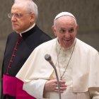 El papa Francisco refiere que tanto el hombre como la mujer tienen la misma dignidad. MAURIZIO BRAMBATTI / EFE