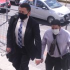 Abogado. Stalin Raza, uno de los defensores del funcionario preso en la cárcel 4 de Quito, a su ingreso a la Corte Nacional de Justicia el martes.