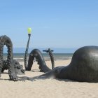 Una escultura de la artista multimedia francesa Laure Prouvost, forma parte de la trienal Beaufort 21.