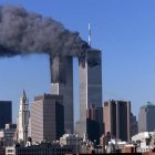 Imagen de archivo que muestra las Torres Gemelas en llamas después del atentado del 11 de septiembre de 2001 en Nueva York