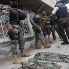 El sospechoso fue entregado a la Policía Nacional, por haber cometido un delito de usurpación de uniforme e insignias.