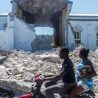 El devastador terremoto ocurrió hace un mes y aún persisten