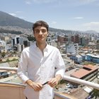 El periodista español está en Quito para investigar más sobre el financiamiento al partido Podemos.