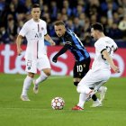 Lionel Messi intentó destacar y estuvo cerca de anotar tras un disparo en el travesaño.