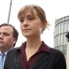 Allison Mack ingresó a la cárcel dos semanas antes de lo previsto.