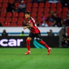 El defensor zurdo ecuatoriano debutó con la camiseta del Bayer Leverkusen.