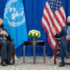 l secretario general de la ONU, António Guterres (i), y el presidente de los EE.UU. Joe Biden, en un diálogo.EFE /Eskinder Debebe